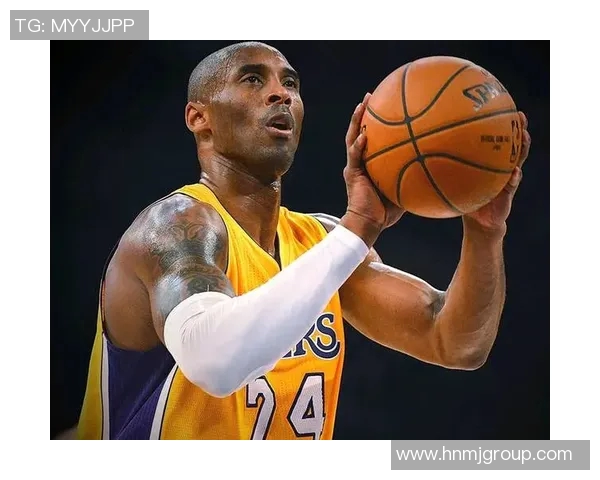 蓝球明星与足球巨星跨界合作的背后故事与影响分析 蓝球明星与足球巨星跨界合作的背后故事与影响分析